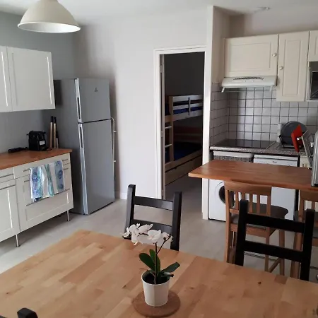 Hébergement de vacances Villa de vacances sous les pins *