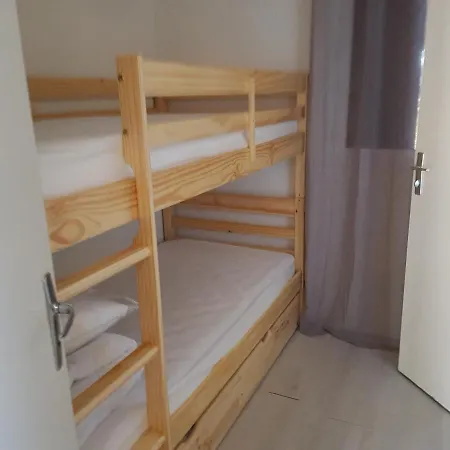Villa de vacances sous les pins Hébergement de vacances *
